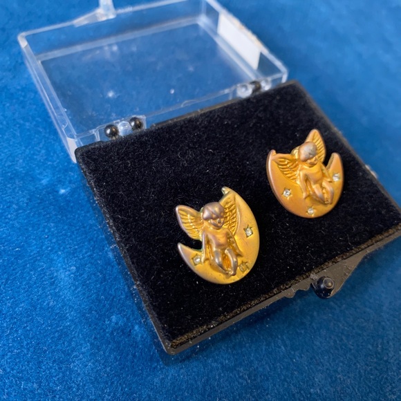 Vintage crescent moon angels gold tone earrings - Picture 5 of 6